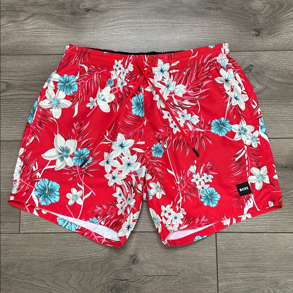 Boss 5” Piranha Red Floral Lined Swim Trunks ‎ Size Small